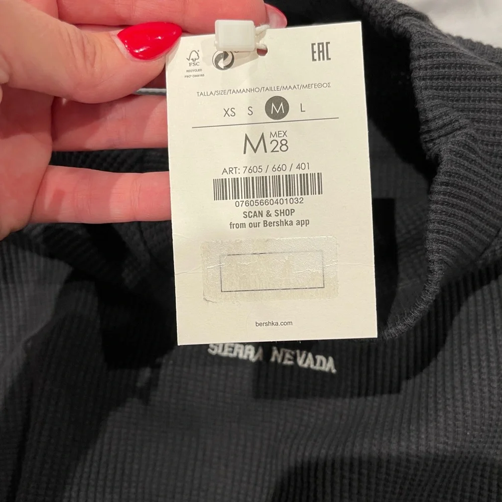 Bershka collegiate high neck crop top, NWT - Picture 9 of 10